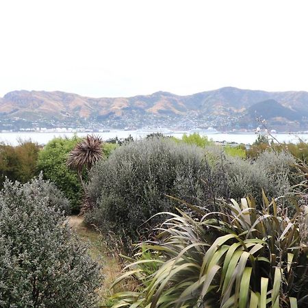 Church Bay Cabin: Sunny, Great Views Apartment Lyttelton Exterior photo